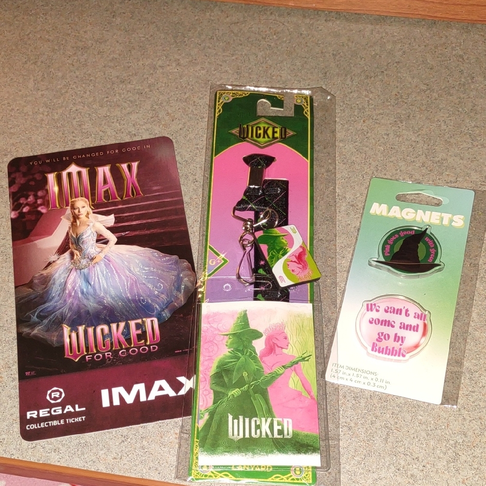 ⛄ Wicked and IMAX Collectible Set